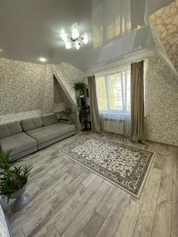 2-к кв. Калужская область, Калуга Николо-Козинская ул., 56 (65.7 м) - Фото 1