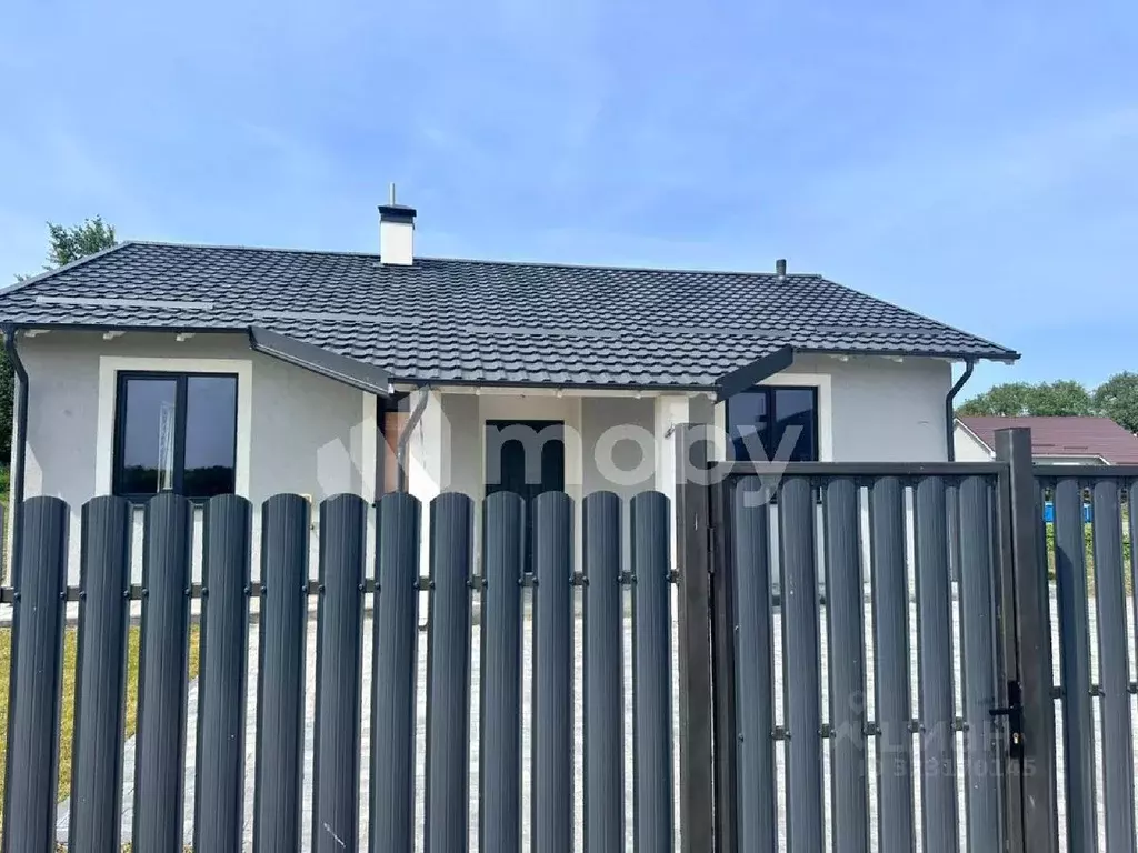 Дом в Калининградская область, Гурьевский муниципальный округ, пос. ... - Фото 1