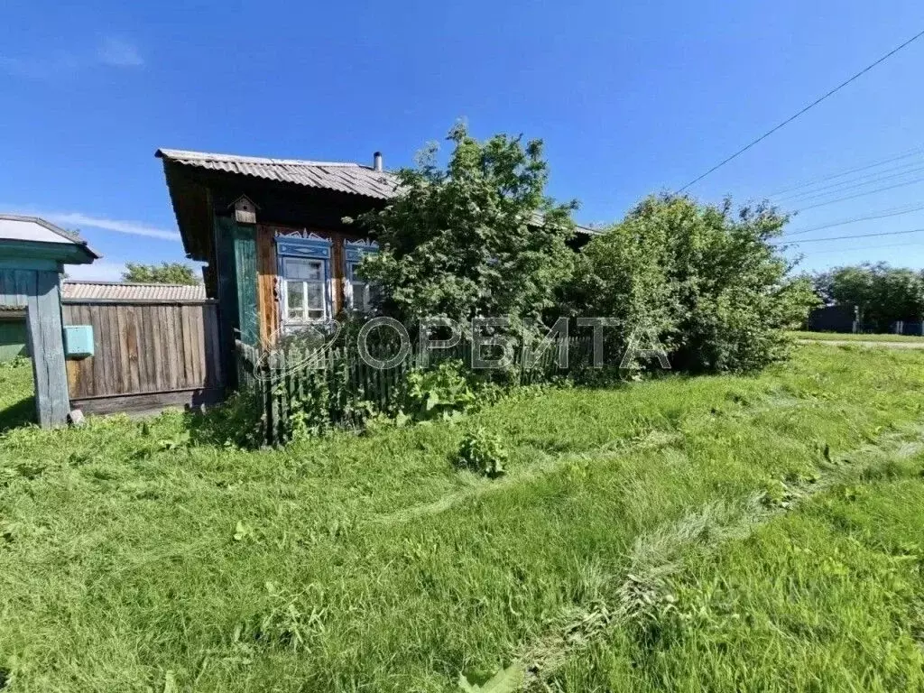 Дом в Тюменская область, Исетский муниципальный округ, с. Красново ул. ... - Фото 1