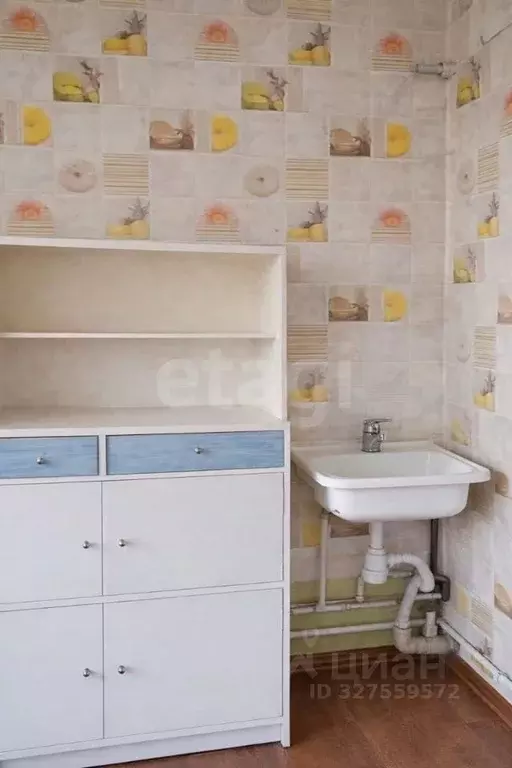 1-к кв. Омская область, Любинский район, с. Любино-Малороссы Школьная ... - Фото 1