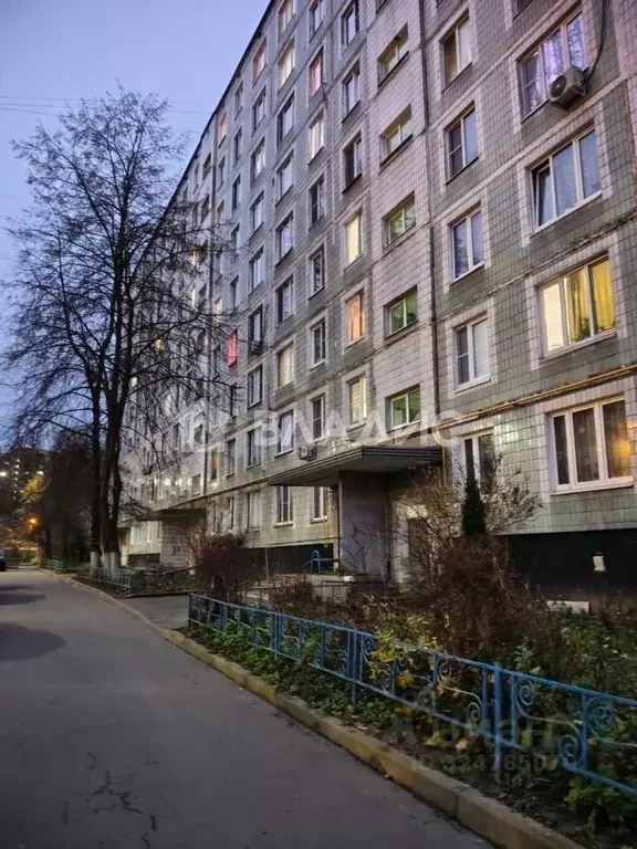 1-к кв. Московская область, Лобня Кольцевая ул., 4 (32.5 м) - Фото 1