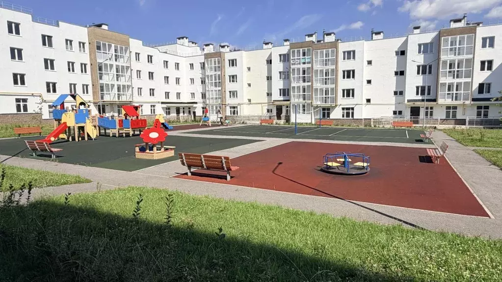 3-к кв. Башкортостан, Уфимский район, с. Миловка ул. Аксакова, 5 (75.5 ... - Фото 1