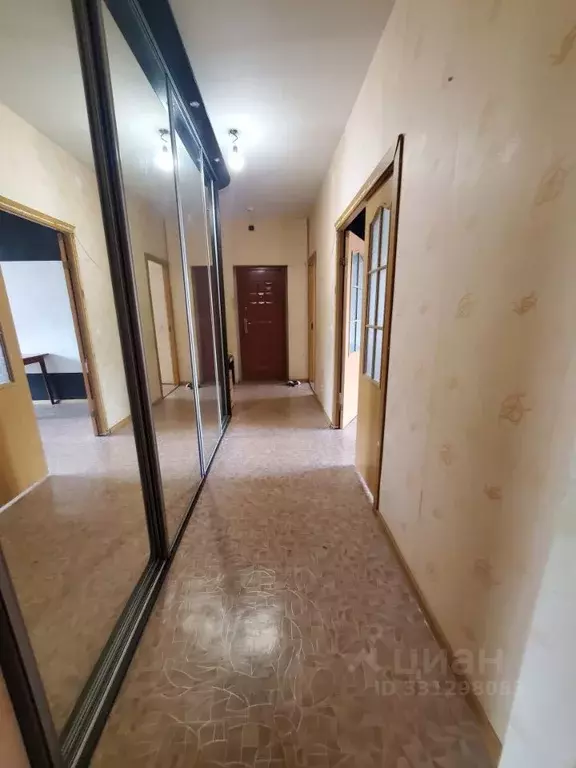 3-к кв. Иркутская область, Иркутск ул. Баумана, 214/2 (90.0 м) - Фото 2