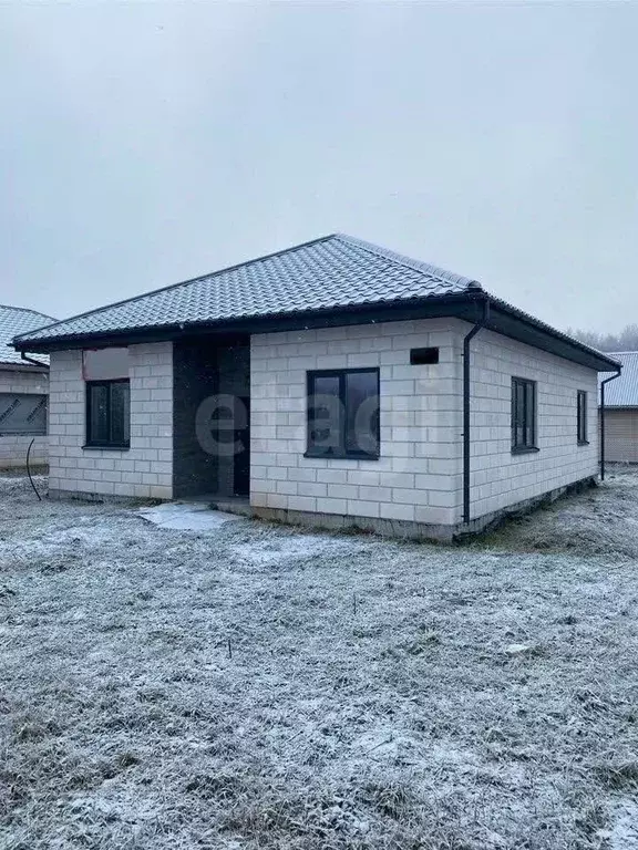 Дом в Калужская область, Калуга городской округ, д. Лихун ул. ... - Фото 1