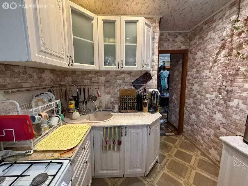 3-комнатная квартира: Калуга, переулок Малинники, 9 (50 м) - Фото 1