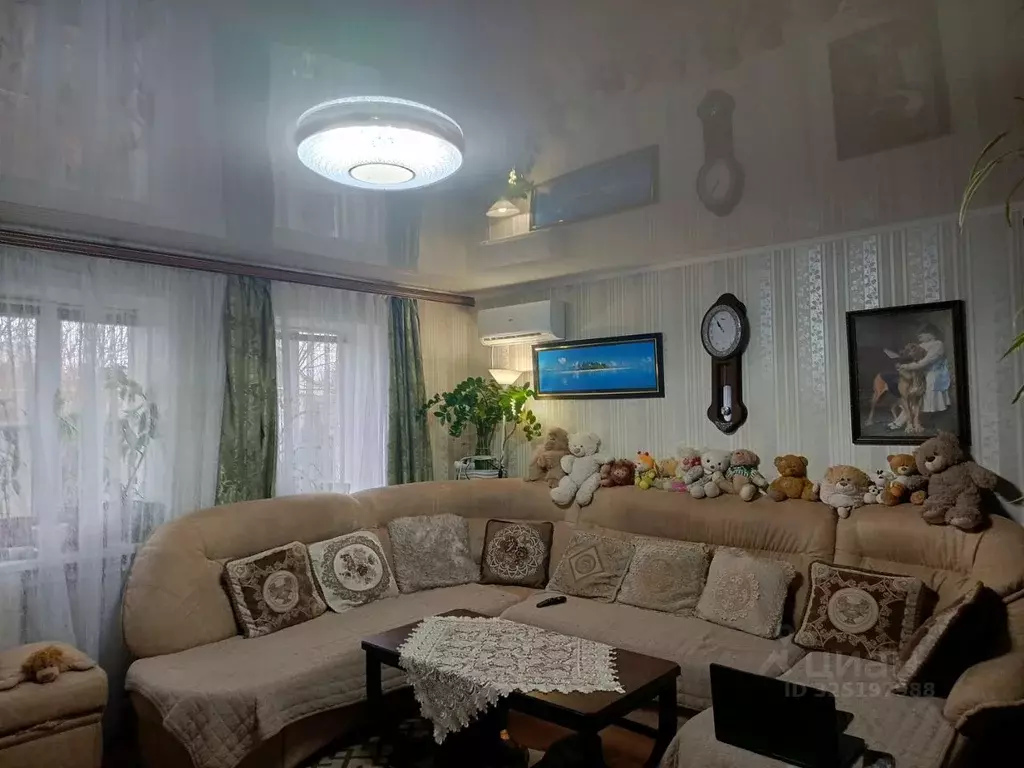 Дом в Курская область, Октябрьский район, Черницынский сельсовет, с. ... - Фото 2