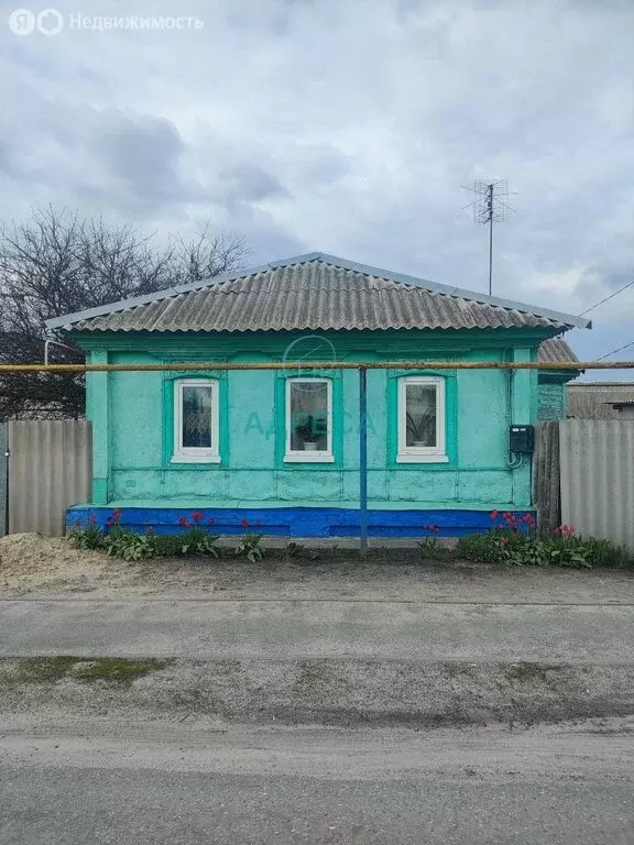 Дом в Белгородская область, городское поселение посёлок Чернянка, ... - Фото 1