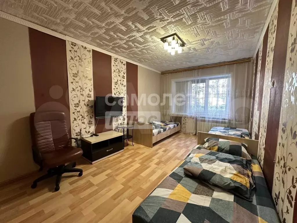 2-к. квартира, 50 м, 1/9 эт. - Фото 1