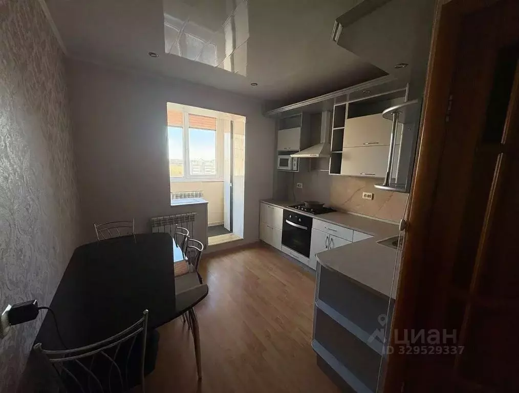 2-к кв. Белгородская область, Белгород ул. Есенина, 42 (50.9 м) - Фото 1