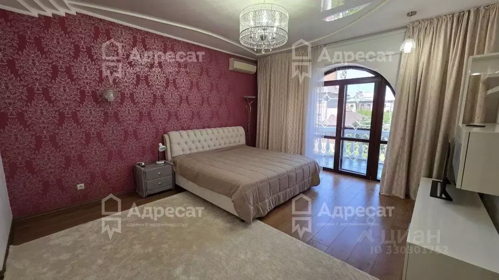 Дом в Волгоградская область, Волгоград ул. Теплова (732 м) - Фото 1