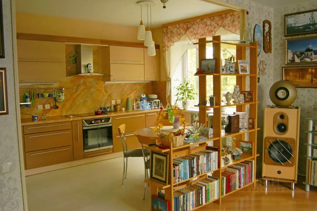 3-к кв. Карелия, Петрозаводск ул. Володарского, 27 (94.9 м) - Фото 1