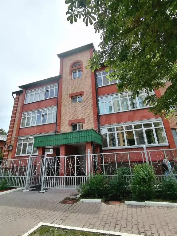 2-к. квартира, 60 м, 4/4 эт. - Фото 0
