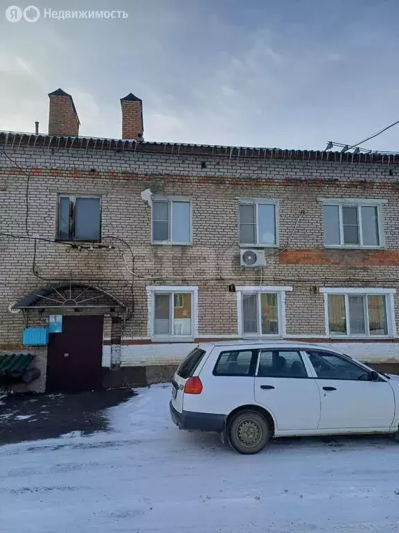 3-комнатная квартира: Анучино, улица Банивура, 10А (60 м) - Фото 0