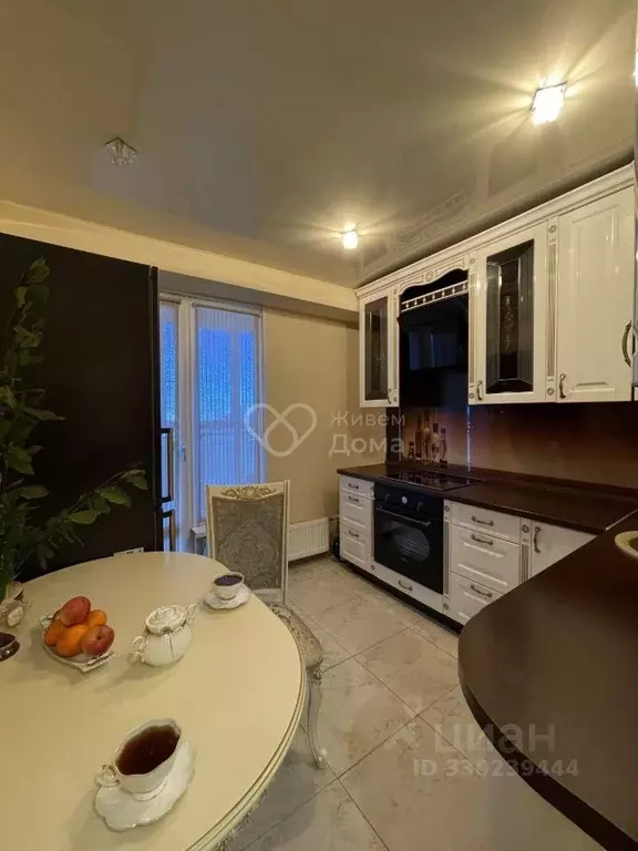2-к кв. Волгоградская область, Волгоград ул. 8-й Воздушной Армии, 10а ... - Фото 2