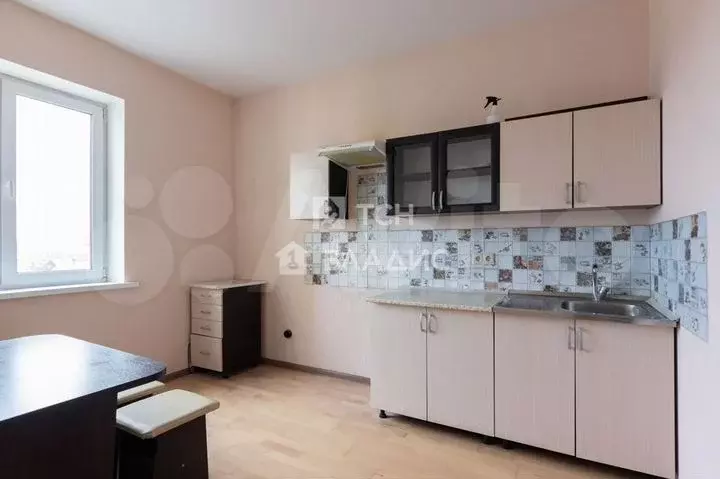 2-к. квартира, 60м, 8/18эт. - Фото 0