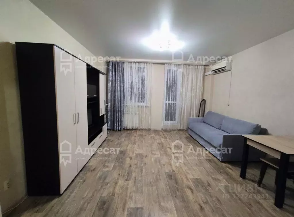 1-к кв. Волгоградская область, Волгоград ул. Малиновского, 8А (30.0 м) - Фото 0