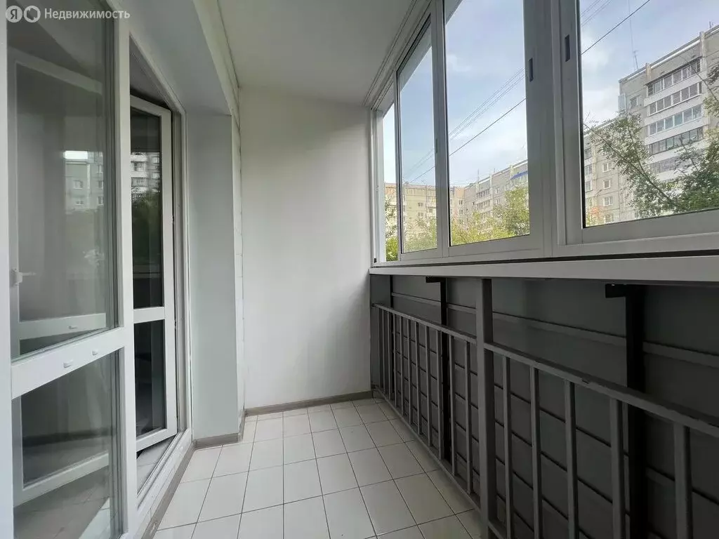 1-комнатная квартира: Иркутск, микрорайон Радужный, улица Гончарова, 8 ... - Фото 0