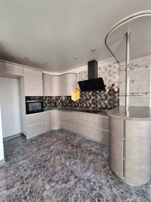 3-к кв. Башкортостан, Уфа ул. Шота Руставели, 72 (97.6 м) - Фото 1