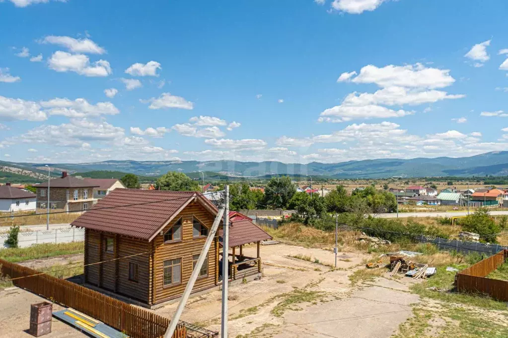 Дом в Севастополь с. Орлиное, ул. Родниковская, 1 (284 м) - Фото 1
