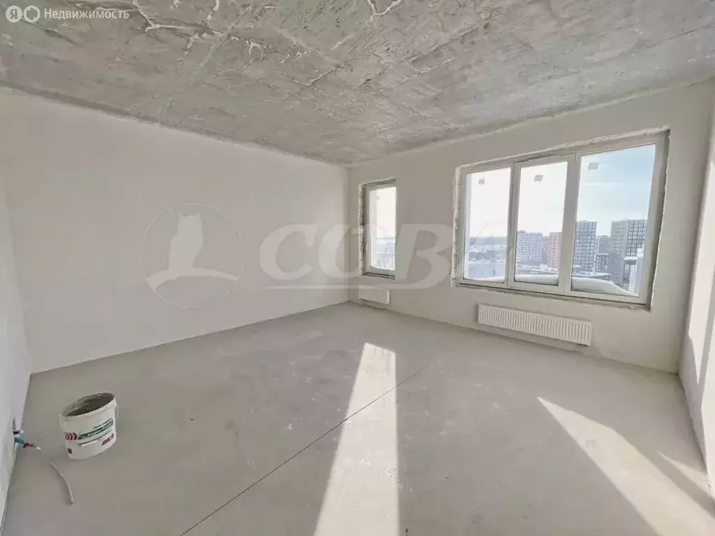 3-комнатная квартира: деревня Дударева, улица Сергея Джанбровского, ... - Фото 1