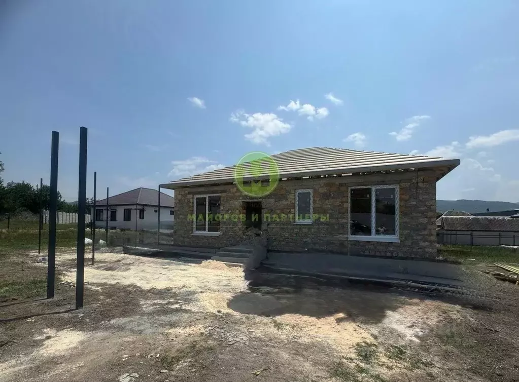 Дом в Крым, Симферопольский район, Добровское с/пос, с. Заречное  (102 ... - Фото 2