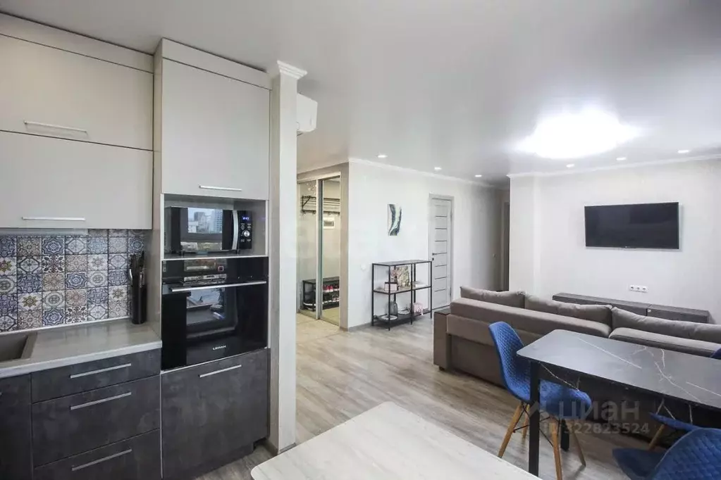 3-к кв. Алтайский край, Барнаул ул. Никитина, 107 (72.6 м) - Фото 1