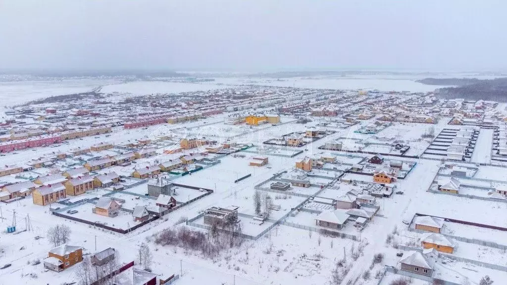 Участок в Тюменская область, Тюменский район, д. Ушакова бул. ... - Фото 1