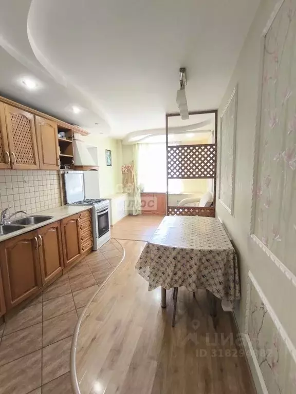 2-к кв. Татарстан, Зеленодольск ул. Королева, 19 (61.0 м) - Фото 0