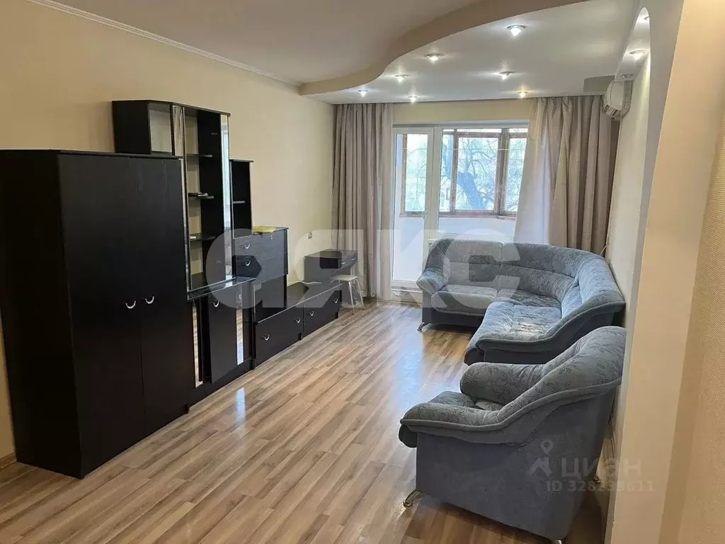 3-к кв. Волгоградская область, Волгоград ул. Рихарда Зорге, 49 (70.0 ... - Фото 1