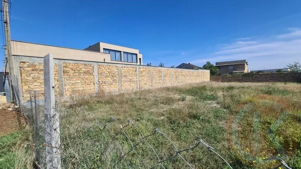 Участок в Крым, Сакский район, с. Уютное ул. Дружбы, 2 (7.6 сот.) - Фото 1