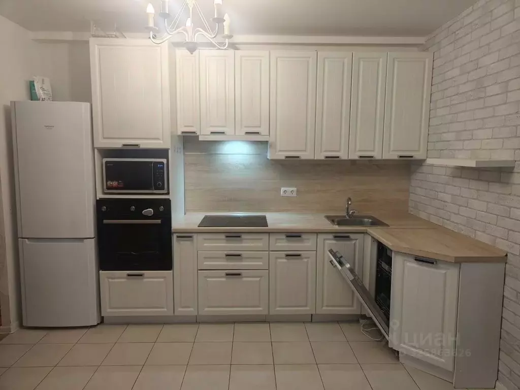 3-к кв. Московская область, Одинцово ул. Каштановая, 4 (89.0 м) - Фото 1