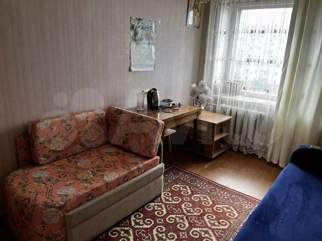Комната 13 м в 4-к., 8/9 эт. - Фото 1