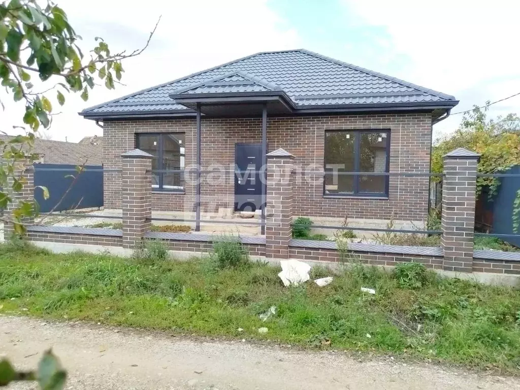 Дом в Краснодарский край, Абинск ул. Свободы, 87 (85 м) - Фото 1