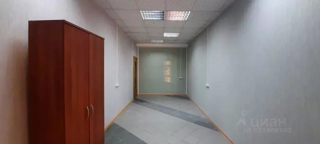 Офис в Краснодарский край, Лабинск ул. Константинова, 86 (20 м) - Фото 2