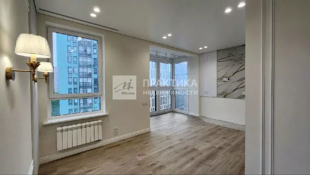 Продается 2-комнатная квартира - Фото 1