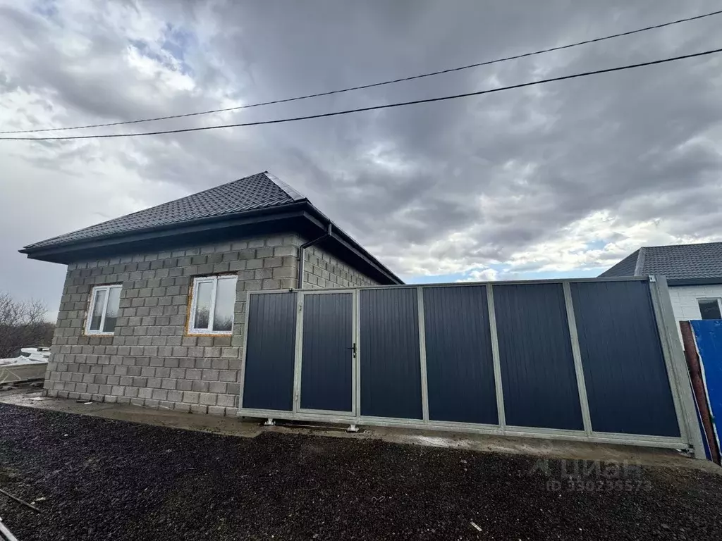 Дом в Красноярский край, Емельяново пгт ул. Затонская, 39 (74 м) - Фото 1