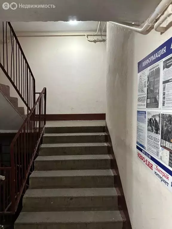 3-комнатная квартира: Красное Село, Гатчинское шоссе, 60к1 (67.7 м) - Фото 0