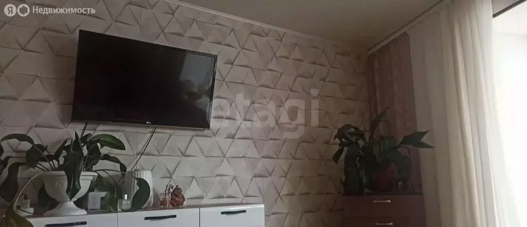 2-комнатная квартира: Северск, Сосновая улица, 16/4 (58.4 м) - Фото 2