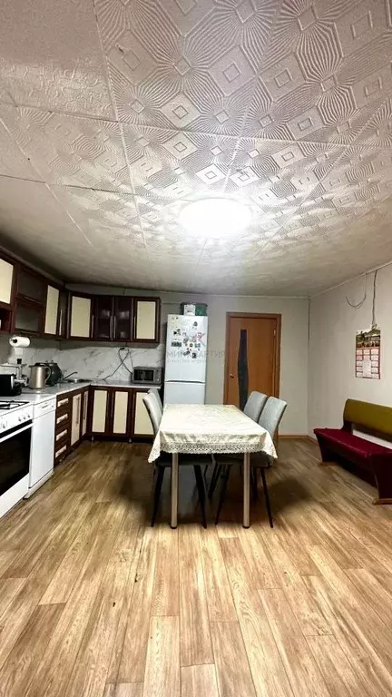 Дом в Тыва, Кызыл Красноармейская ул. (32 м) - Фото 1