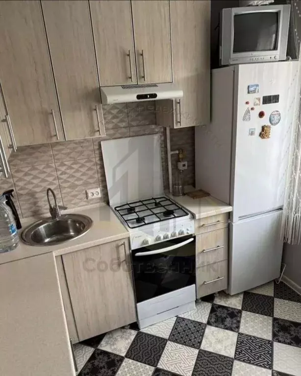 1-к кв. Белгородская область, Губкин ул. Кирова, 36А (39.0 м) - Фото 2