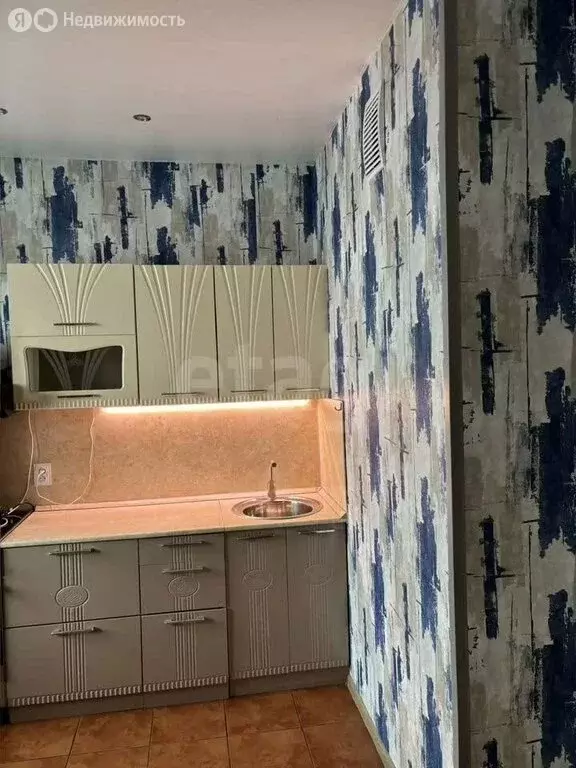 1-комнатная квартира: Кемерово, улица Серебряный Бор, 18 (39.6 м) - Фото 2