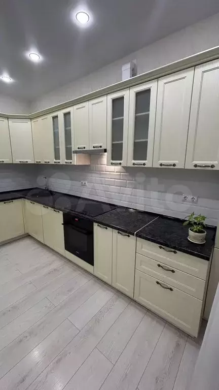 2-к. квартира, 55 м, 8/15 эт. - Фото 0