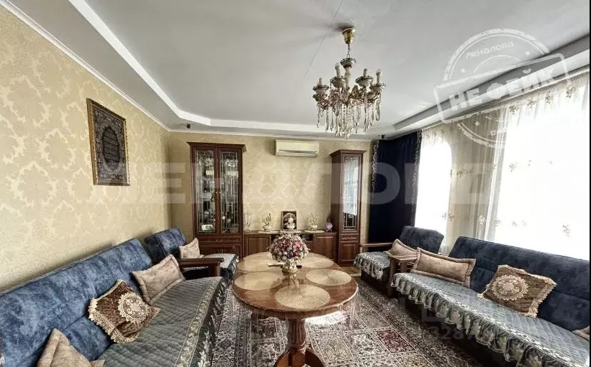 Дом в Ростовская область, Новочеркасск Глубокий пер. (182 м) - Фото 1
