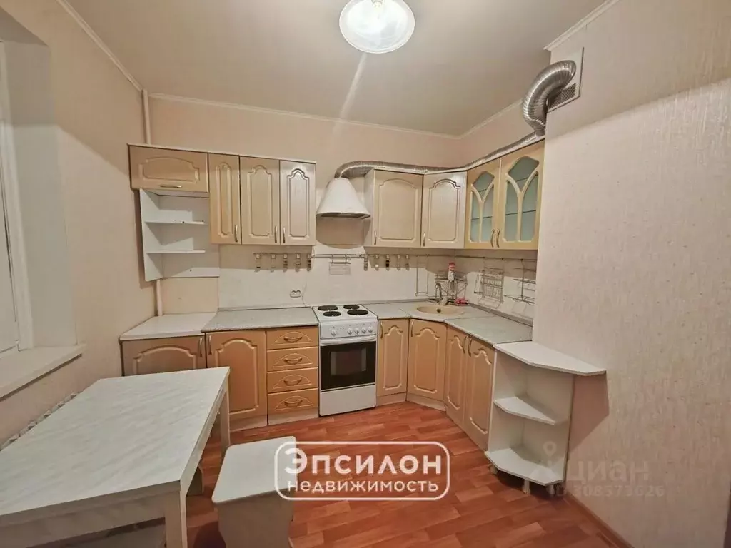 2-к кв. Курская область, Курск просп. Вячеслава Клыкова, 82 (55.56 м) - Фото 0