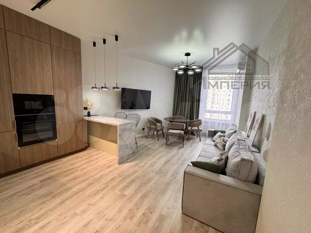 3-к. квартира, 90 м, 9/17 эт. - Фото 0
