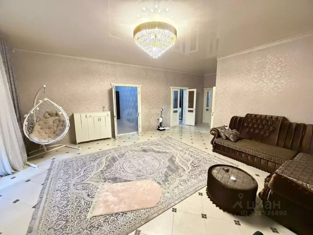 Дом в Ингушетия, Назрановский район, с. Экажево, 5-й мкр  (250 м) - Фото 1