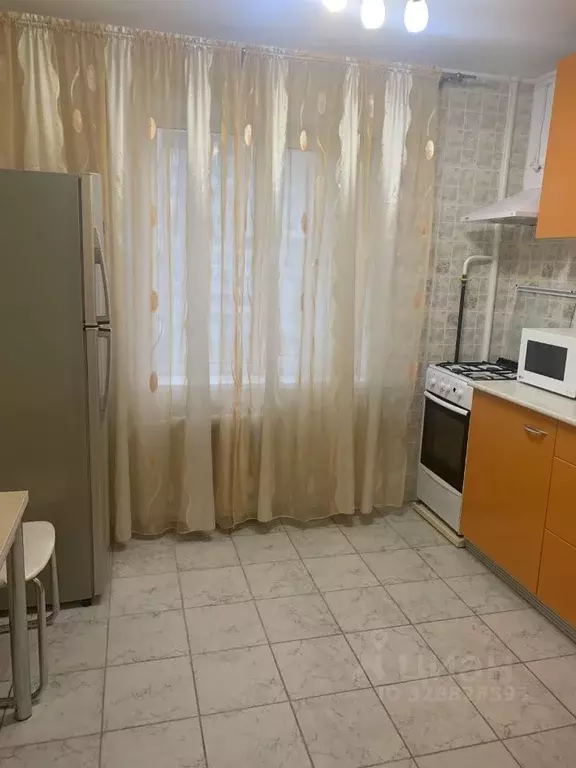 1-к кв. Курганская область, Курган Заозерный жилрайон, 1-й мкр, 25А ... - Фото 1