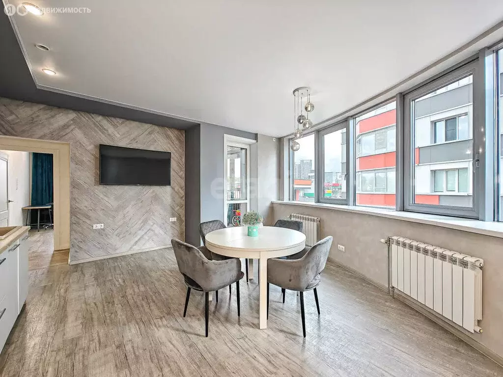 3-комнатная квартира: Новосибирск, улица Лескова, 25 (91.9 м) - Фото 1