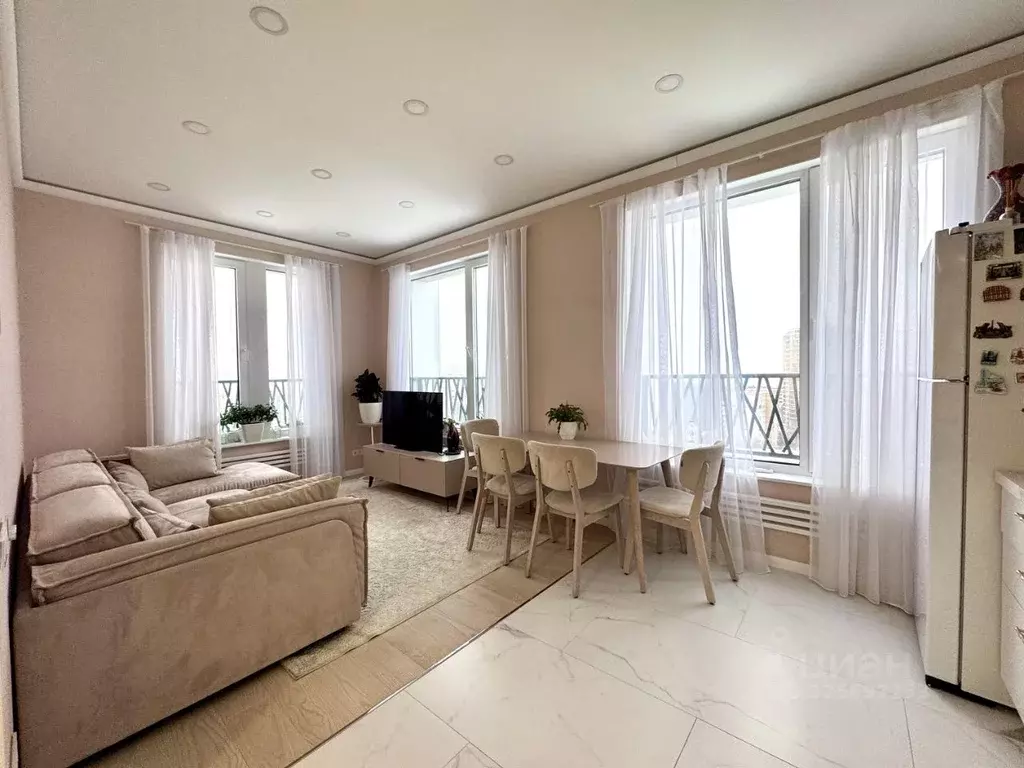 3-к кв. Москва Кастанаевская ул., 66 (72.0 м) - Фото 1