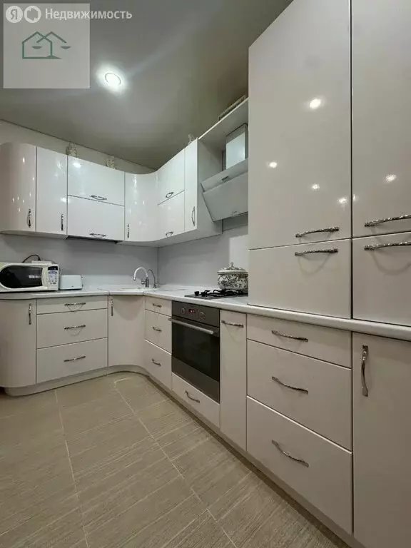 3-комнатная квартира: Ямное, Ягодная улица, 8 (72 м) - Фото 0